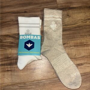 Bombas Calf Socks Size Medium Two Pairs